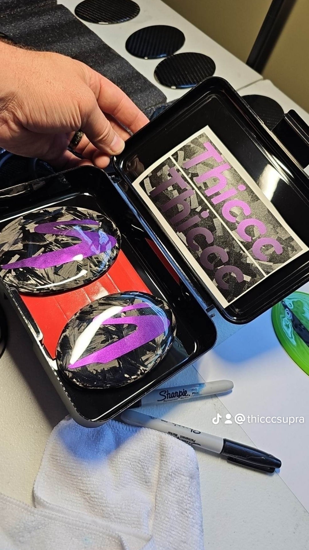 CUSTOM BADGE OPTION
